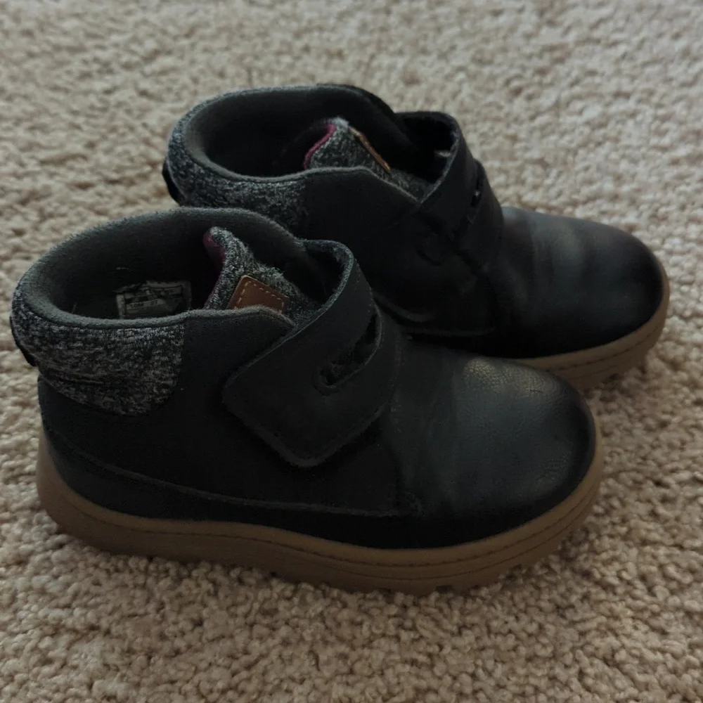 Carter's boys boots